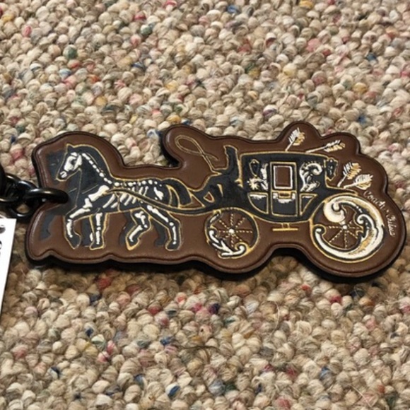 ๐ Coach x Chelsea Champlain Horse and Carriage Key Fob - Picture 4 of 14